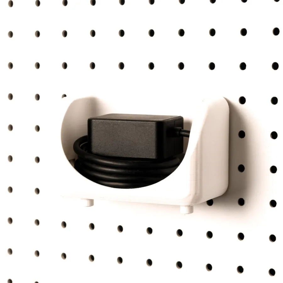Soporte de fuente de alimentación montado en un tablero SKÅDIS